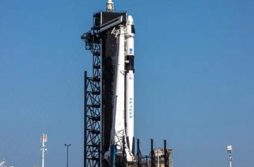 NASA和SpaceX确认SpaceX的首位宇航员发射成功